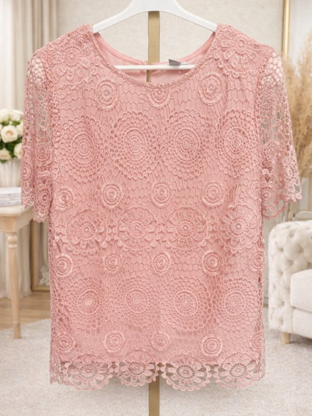 Vicki Wayne Pink Lace Blouse • Size Large • Built‑In Liner